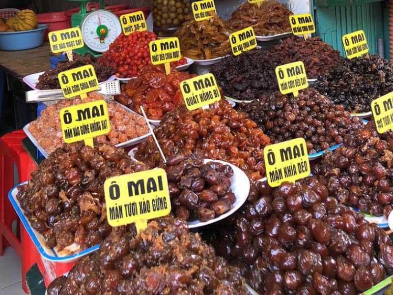 Đặc Sản Hà Nội Làm Quà – Danh Mục Món Ngon Ý Nghĩa Nhất 4 Các loại ô mai truyền thống: Sấu, mơ, mận, gừng