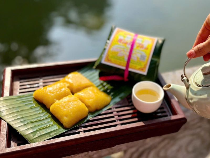 Đặc Sản Hà Nội Làm Quà – Danh Mục Món Ngon Ý Nghĩa Nhất 6 Bánh phu thê và bánh húng xíu