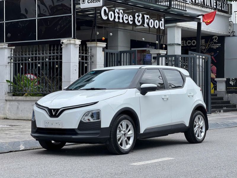 Xe Cho Hội Nghị Sự Kiện – Đón Đúng Giờ, Lịch Trình Chuẩn, Xe Đời Mới 3 Dàn xe đời mới luôn vệ sinh sạch sẽ trước khi đón khách