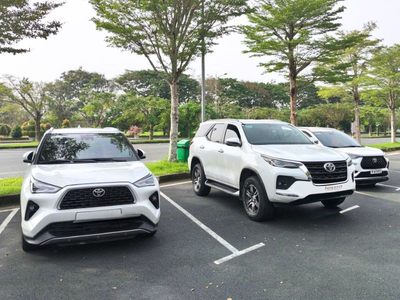 Xe Cho Hội Nghị Sự Kiện – Đón Đúng Giờ, Lịch Trình Chuẩn, Xe Đời Mới 1 Xe Cho Hội Nghị Sự Kiện – Đón Đúng Giờ, Lịch Trình Chuẩn, Xe Đời Mới